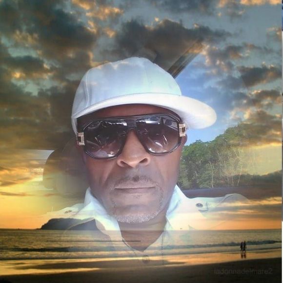 Meet your Posher, Ricky - Picture 1 of 1